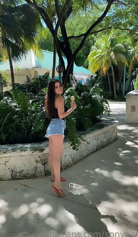 sonyav model pornographic photo