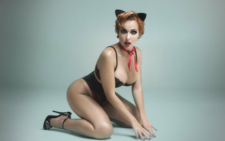 srtaroxanne hot star pic