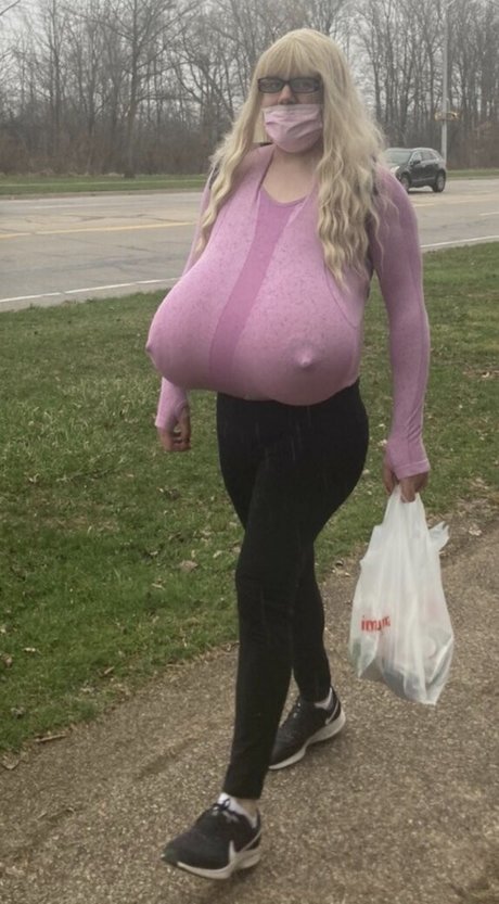 Emma Jones model hot galleries