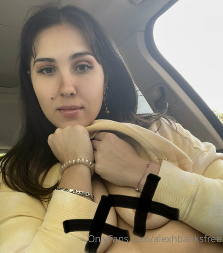 alliehbfree model porn picture