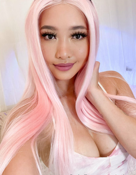 reinat beautiful model gallery