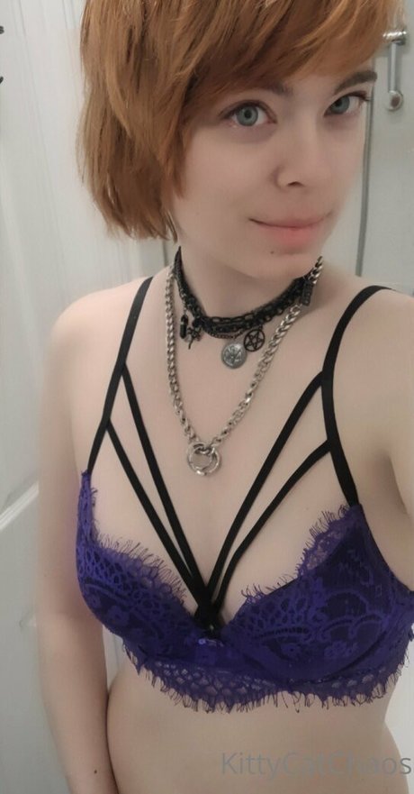 ladylolaria nice actress pics