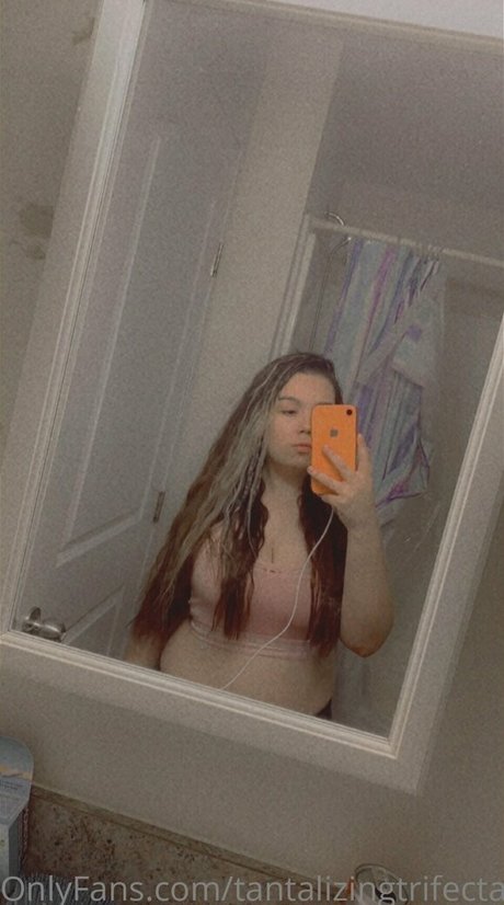 tantalizingtrifecta model nude pics