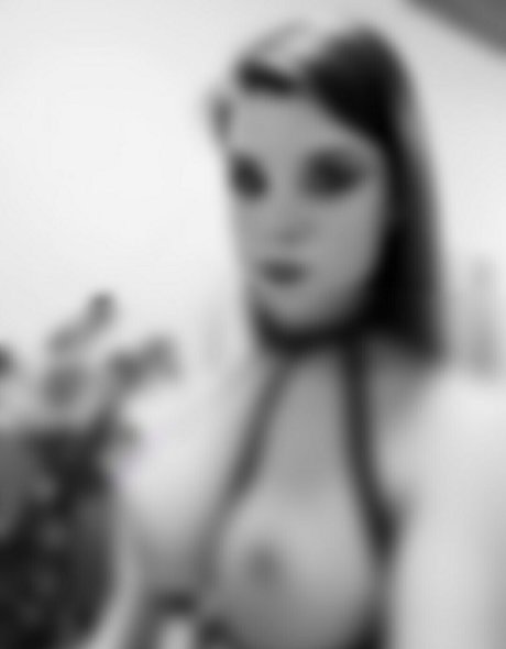 the ms violet rose model perfect pic