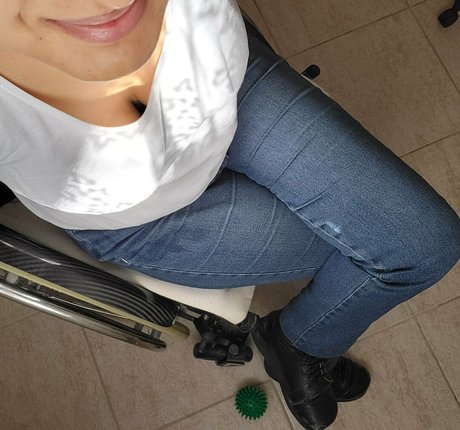 tangentscrew free model exclusive pics