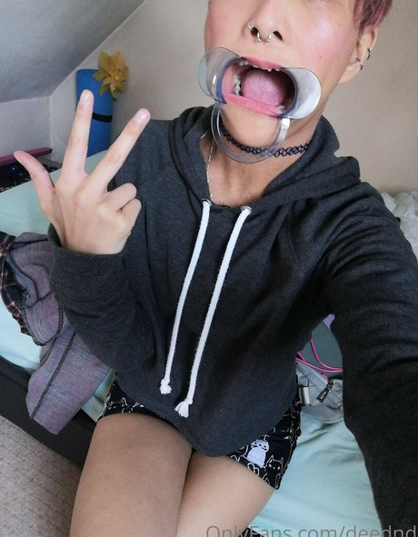 deednd pretty model images