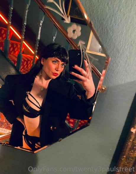 twenty3paulstreet nude pornstar image