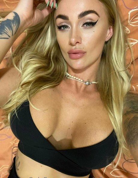 mature feet onlyfans adult pic