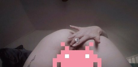 deathreaux nudes model img