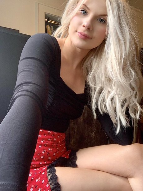 Riley Sinclair star adult gallery