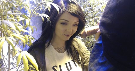 Soyacide nice model photo