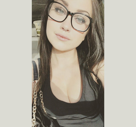 lasarae high quality model img