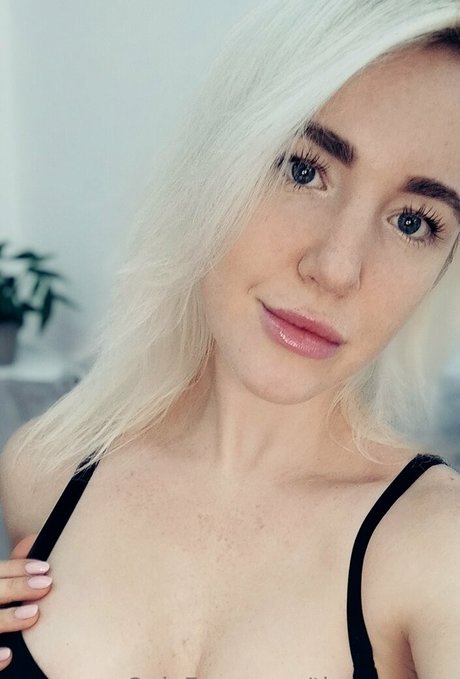 TinaYummy pornstar sexy pictures