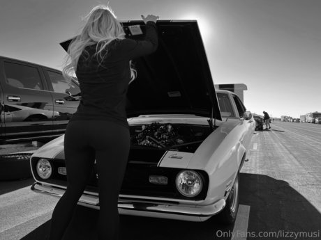 Lizzy musi pornstar erotic galleries