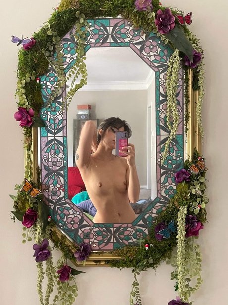 Shea Briar hot actress gallery