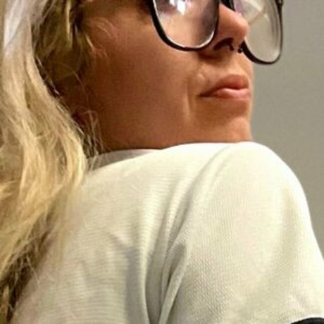 EGirl Slut sexy pornstar galleries