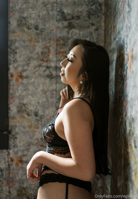 egirlren xxx star pics