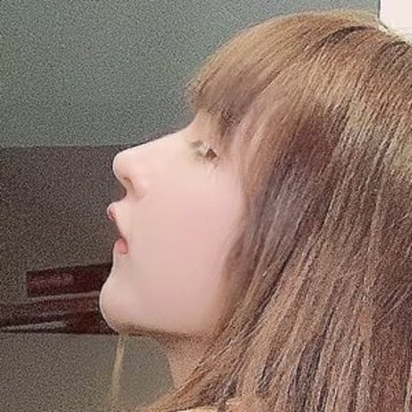 aom yumi model art pic