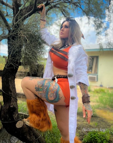 Autumn Ivy top model photos