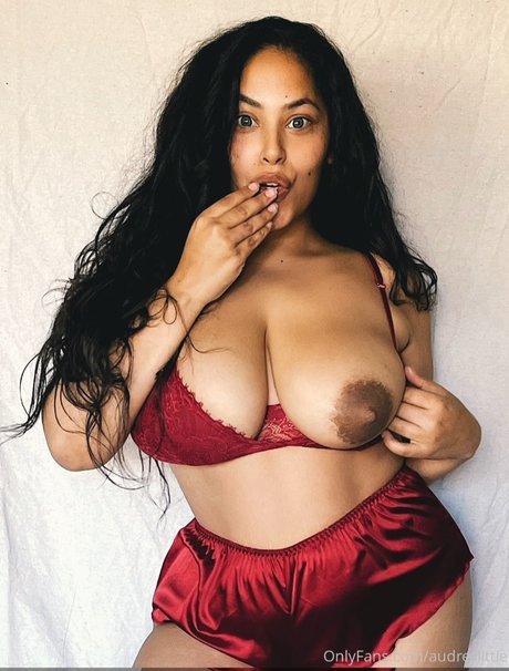 Audrey Littie perfect model images