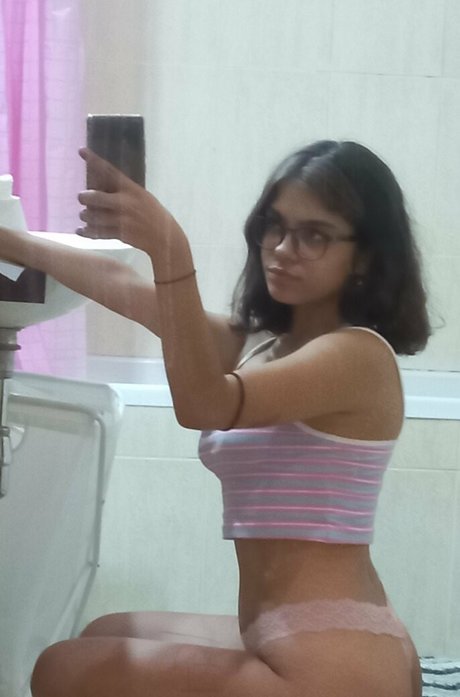 cleoisaway porn star pic