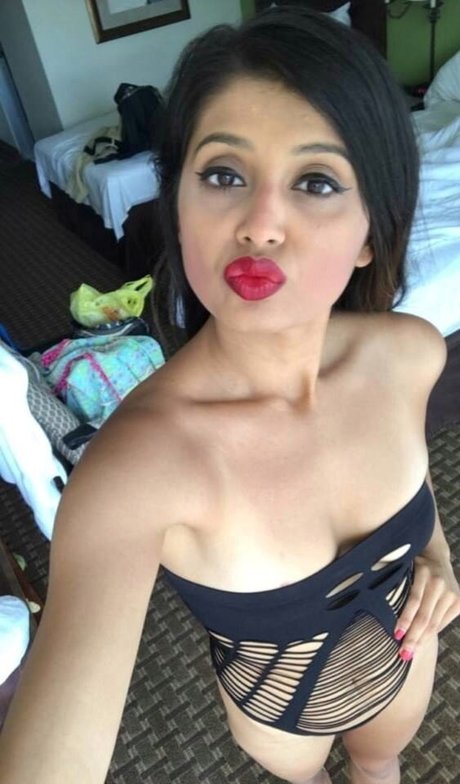 Extraperky top actress gallery