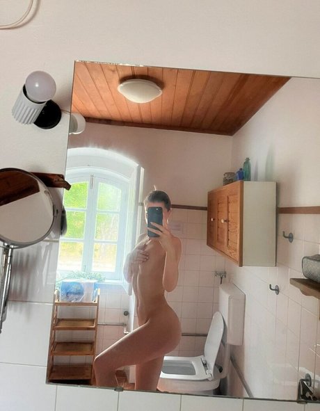 Lovelylaure best star pictures