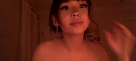 thisbicthdied star erotic gallery