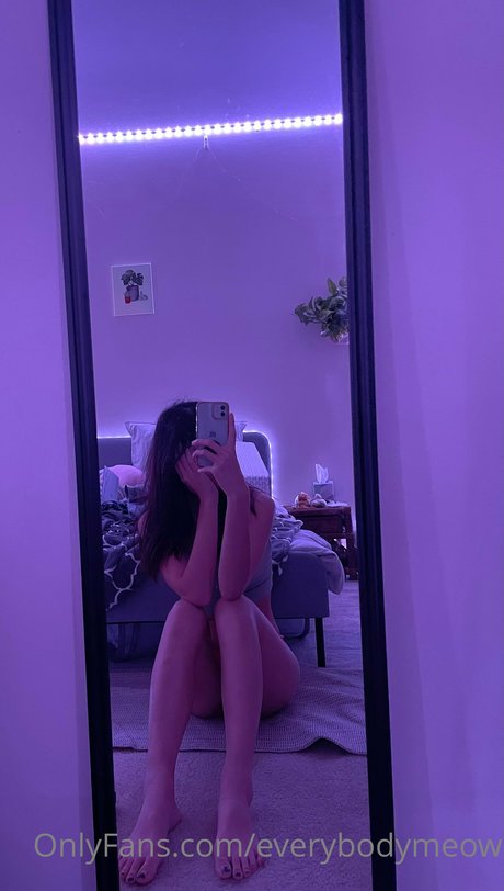 Lilsquirtz model adult gallery