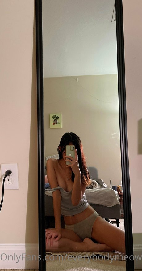 Lilsquirtz high quality pornstar pic