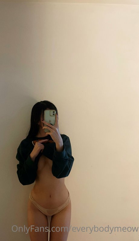 Lilsquirtz star naked galleries