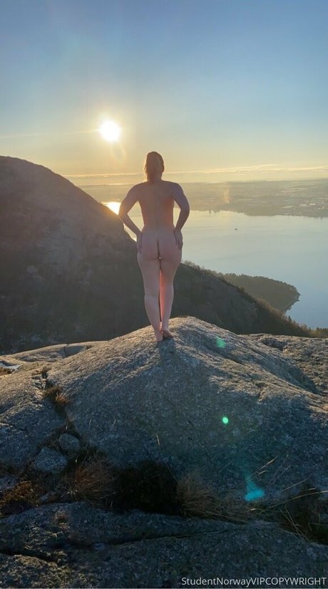 StudentNorwayVIP sexy actress photo