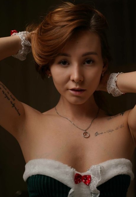 Allie roses model porn pic