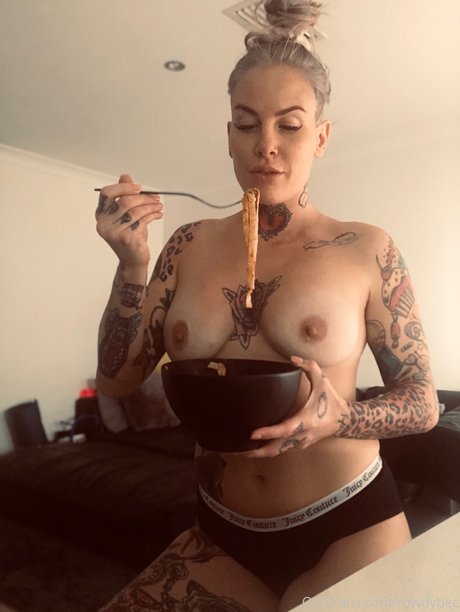 Bec Rawlings free pornstar image