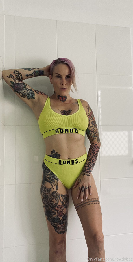 Bec Rawlings model top image