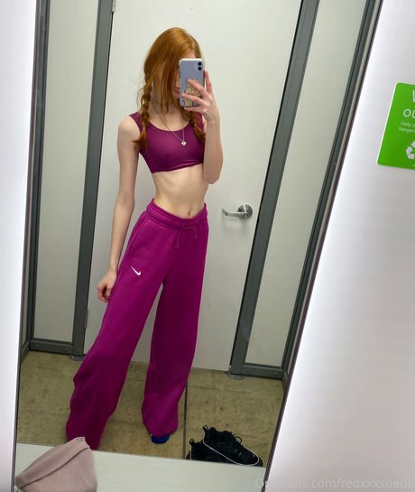 RedXXXSuede erotic pornstar photos