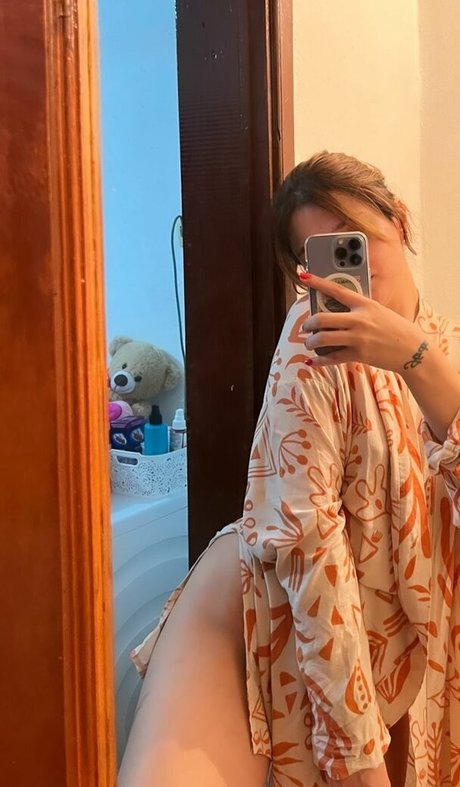 Buse yilmaz beautiful actress images