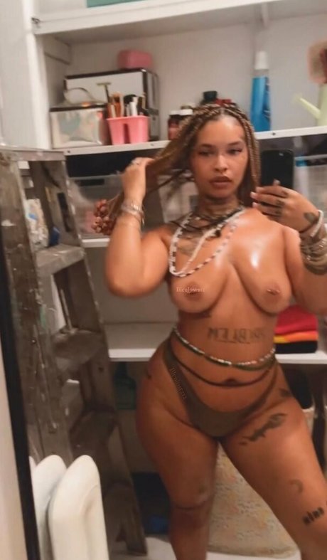 Bleu2lost star free pics