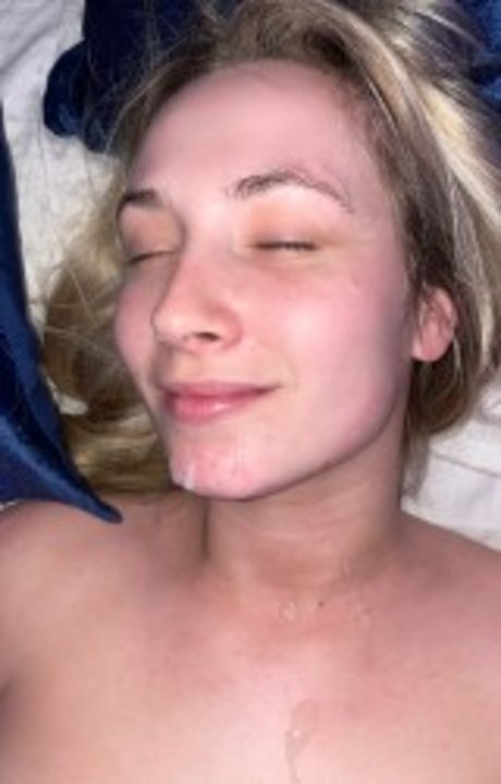 katiebeex nudes pornstar pic