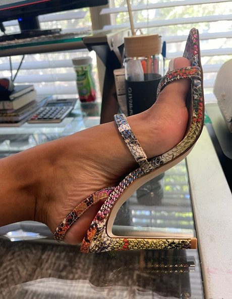 Nichole Sole perfect model pics