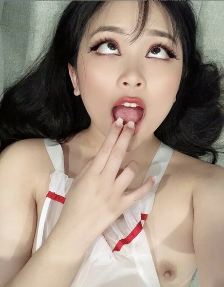 Ambiiyah star adult img