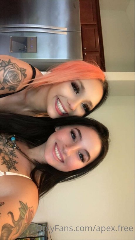 Shiane Danielle hot star photo