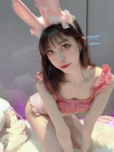 A1es5andra star top gallery