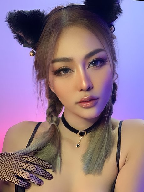 intimumi sex actress gallery