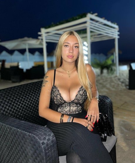 Rafaela Moutinho star naked img