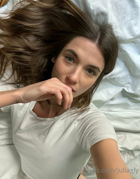 Julia Gauly star pornographic photos