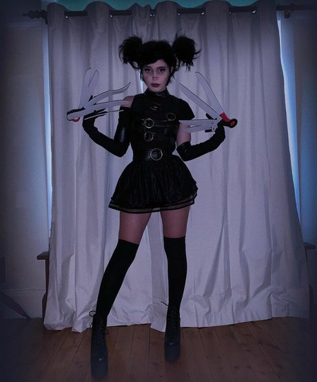 Mia Rodriguez top star img