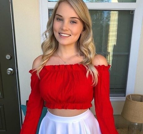 ASMR Darling free pornstar photos