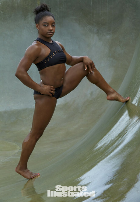 Simone Biles nude model gallery