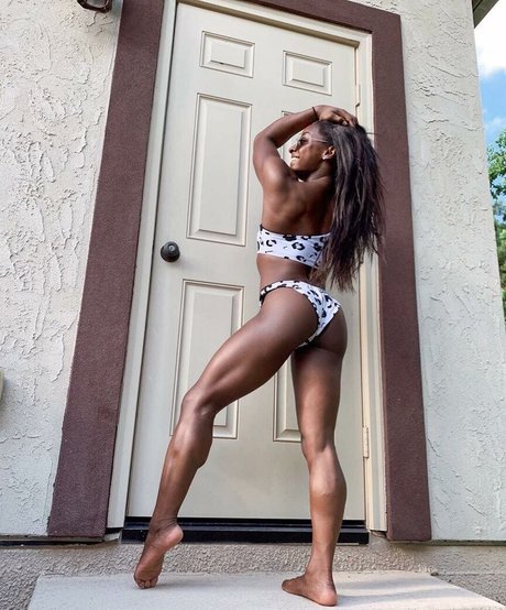 Simone Biles model gallery